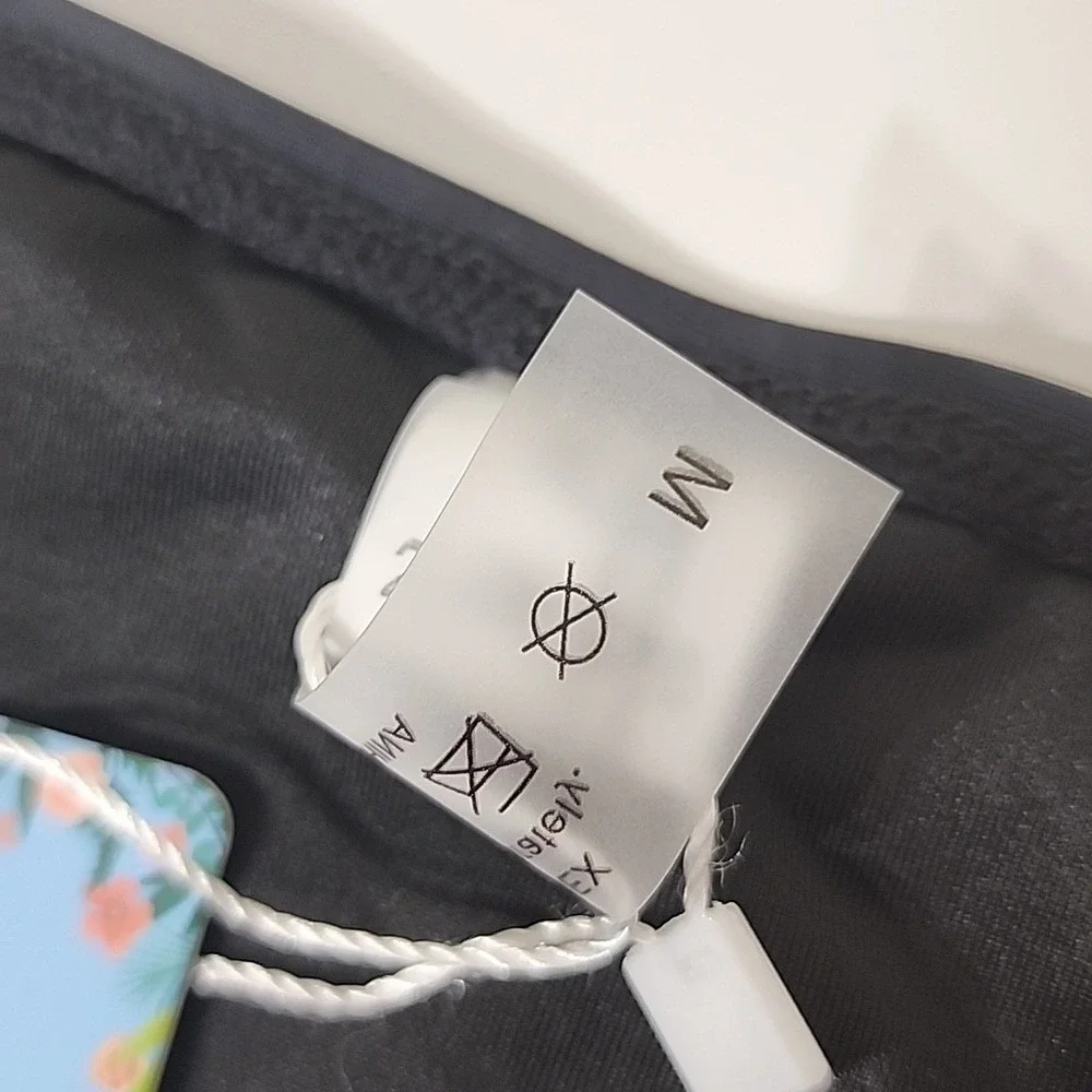 YOUNIQUE Ladies Black‎ Bikini Bottoms Brand New With Label Size M